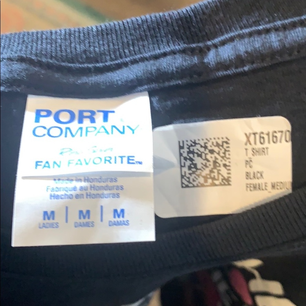 NWT “I’m just here for candy tee - Picture 5 of 6